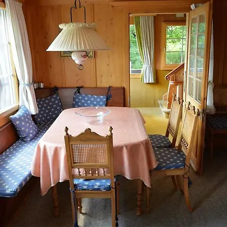 Erika, Chalet